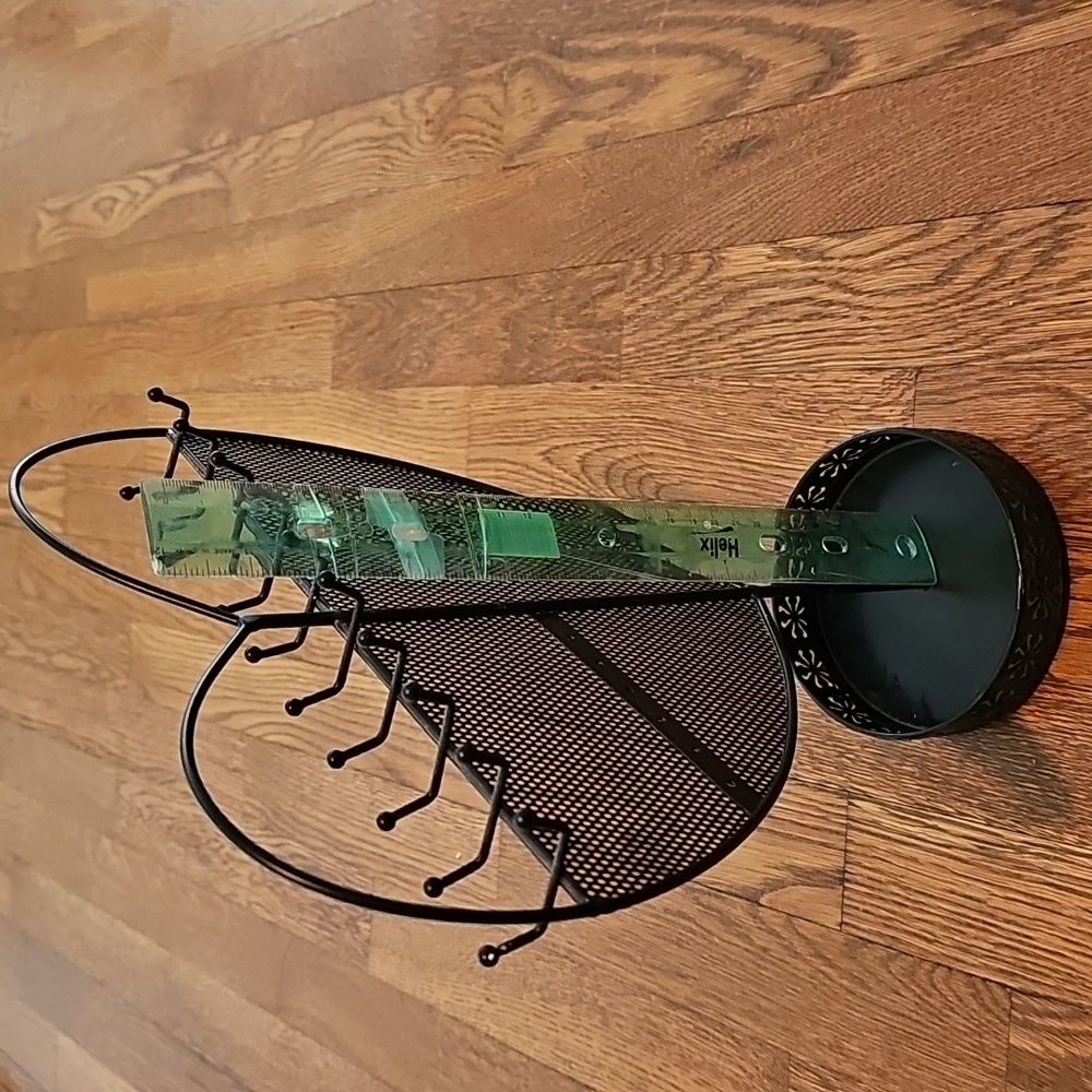 Black Metal Heart Shaped Jewelry Organizer - Picture 5 of 7